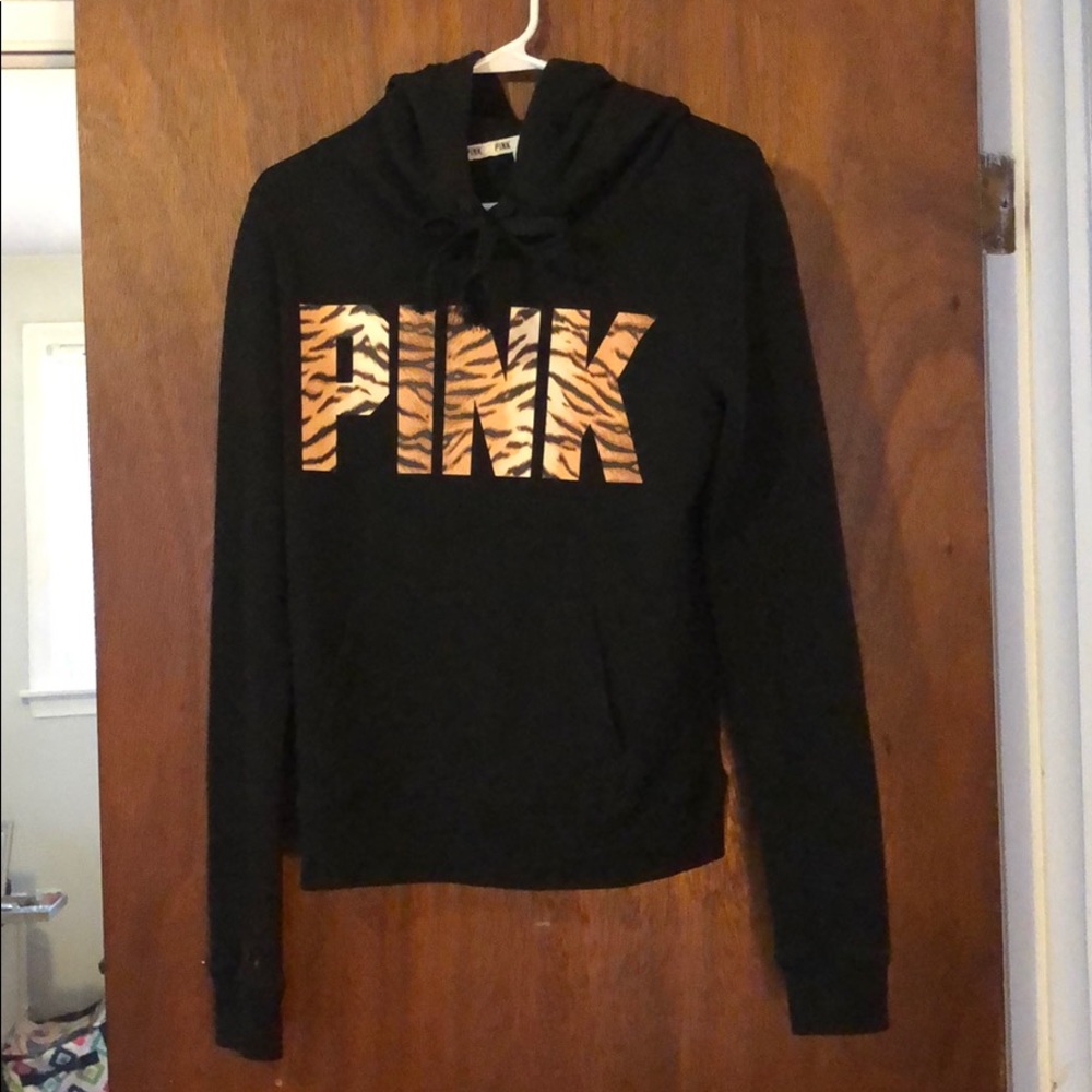 VS (pink) sweatshirt